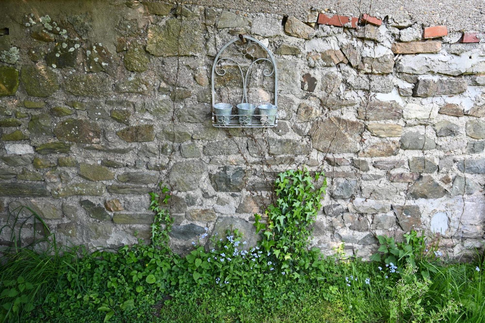 La Demeure Du Perron Quettehou Exterior foto